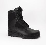 Men’s convenient boots in black