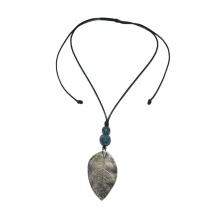 Stylish necklace of velour