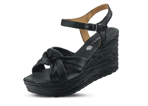 Дамски черни сандали с клиновиден ток
