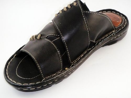 Men’s slippers of genuine leather