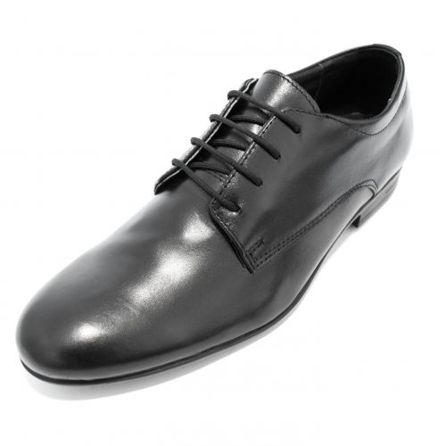 Men’s formal shoes in elegant style