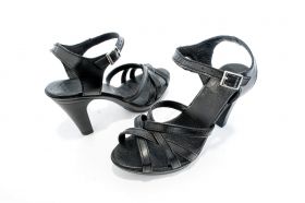 Дамски сандали в черна естествена кожа на висок ток