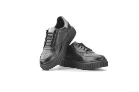Дамски спортни обувки в черно и сиво