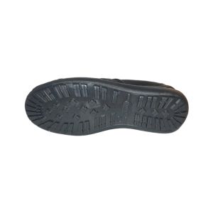 Men’s black shoes with laces