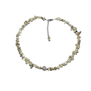 Stylish necklace of velour