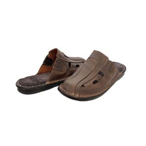 Men’s slippers of black genuine leather
