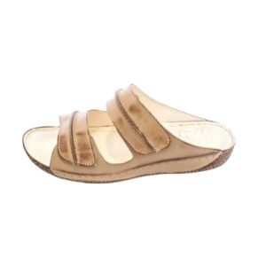 Women’s slippers