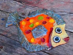 Рисувана керамична рибка