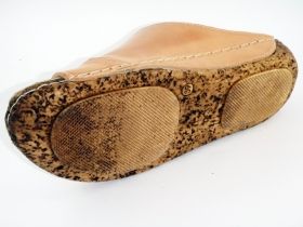 Men’s slippers of brown genuine leather