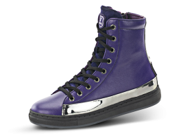 Children's sports shoes in purple and silver